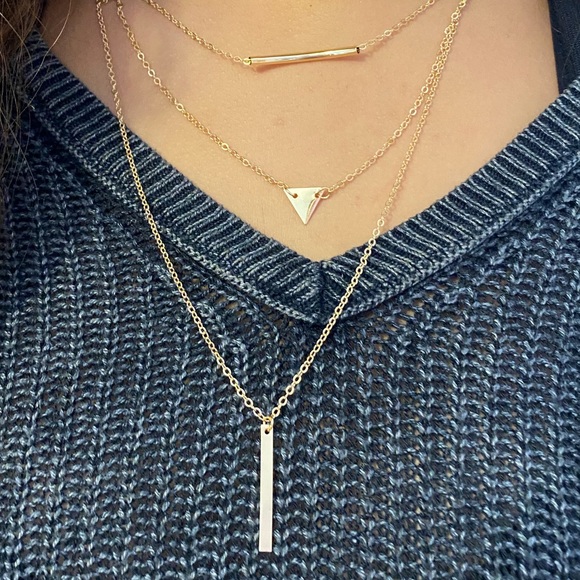 Gorgeous layered necklace!! - Picture 3 of 3